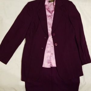 AB Apparel Other - Mary Kay Sales Director Suit AB Apparel Other - Mary Kay Sales Director Suit